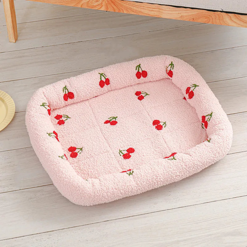 Cama Suave para Perros con Estampados de Cerezas