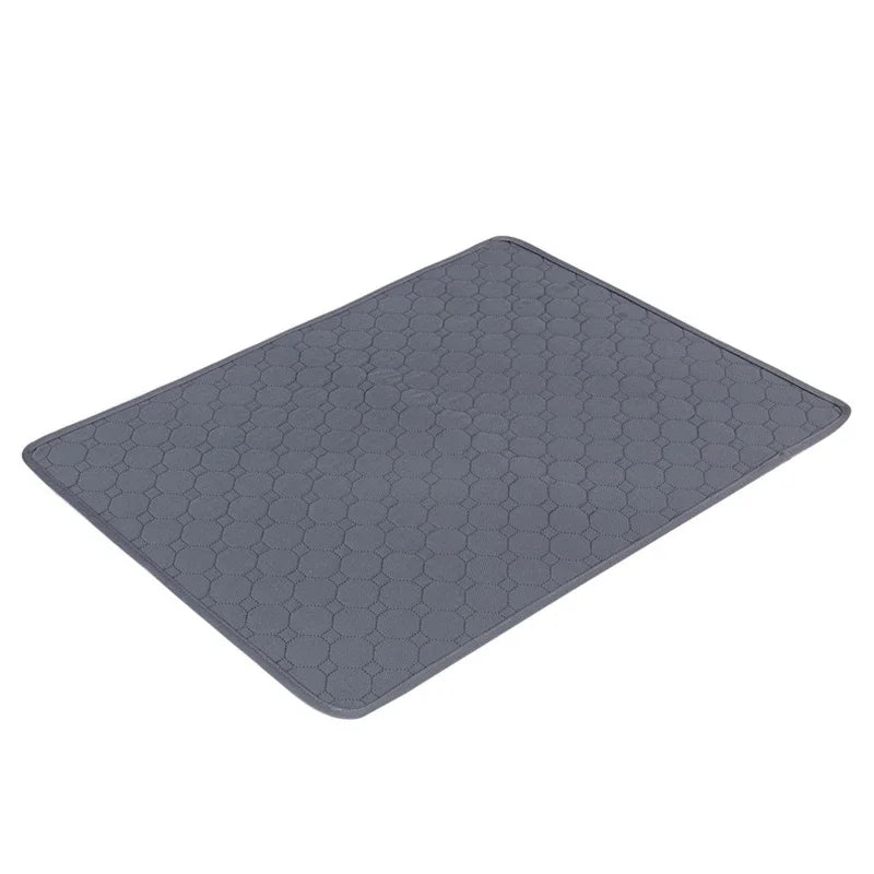 Tapis absorbant réutilisable pour chien gris